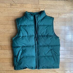 KIDS GYMBOREE GREEN PUFFER VEST - SIZE 5/6